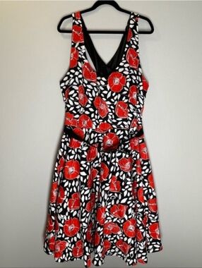 City Chic - Sleeveless Poppy A-Line Dress